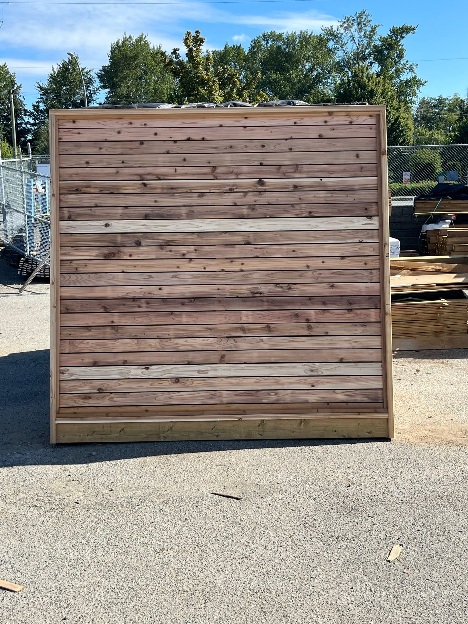 Cedar fence panel with lattice top